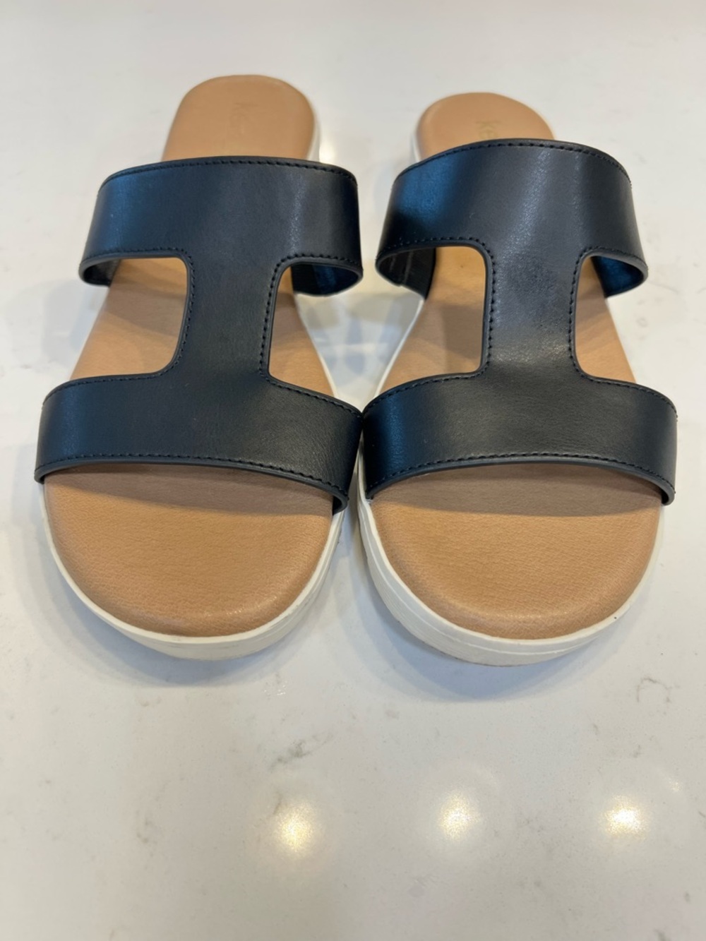 Kensie Black Double-Strap Slide Sandals with Tan Footbed Size 10